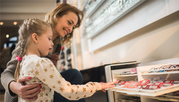 3 ways brands connect the customer experience across in-store and digital channels